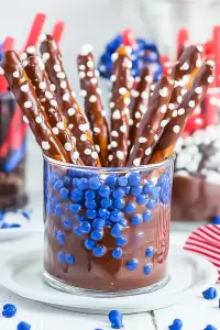 Chocolate pretzel rods