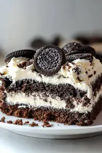 Oreo earthquake cake
